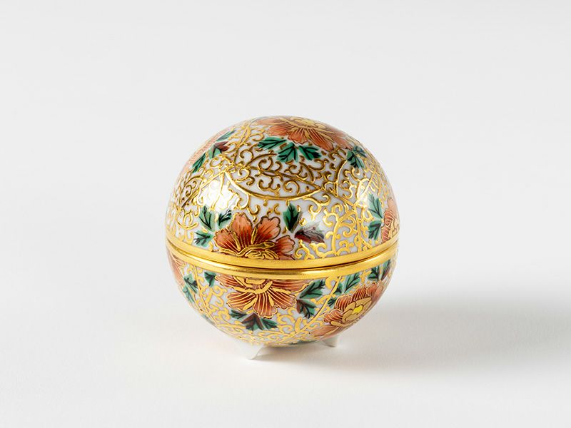 錦山窯 金盛牡丹文 小筥のイメージ